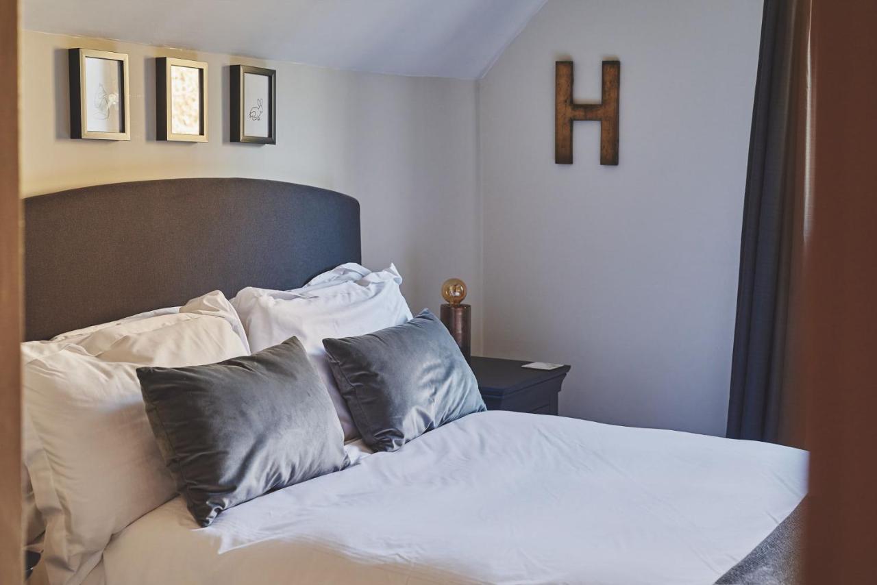 Large Stylish Luxury Cotswold Cottage - Ideal For Families, W/ Ev Charging Andoversford Bagian luar foto