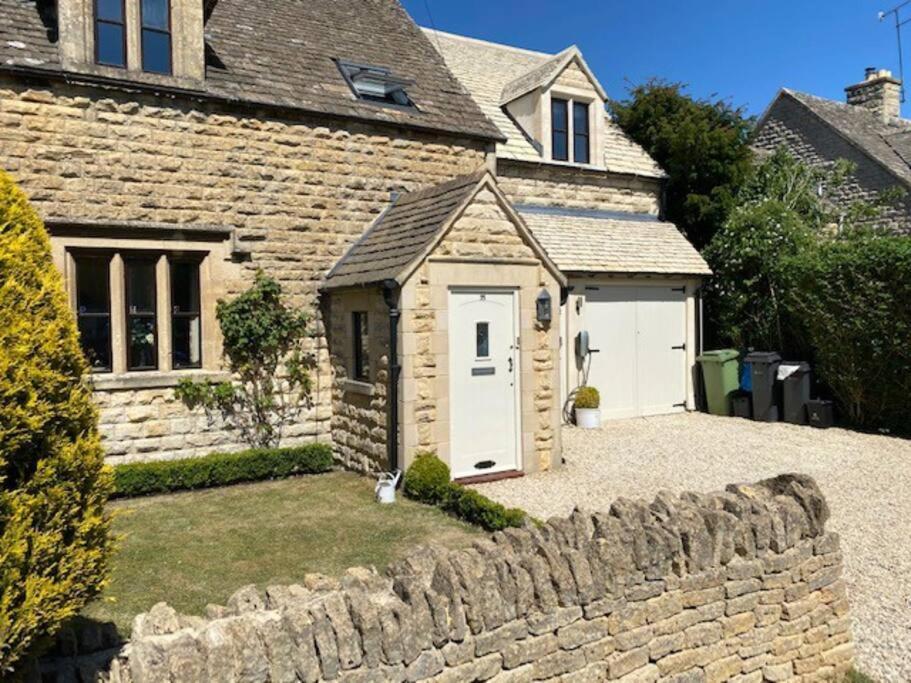Large Stylish Luxury Cotswold Cottage - Ideal For Families, W/ Ev Charging Andoversford Bagian luar foto